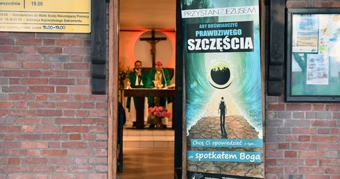 Bp Włodarczyk: Szacunek wobec ludzi nie oznacza rezygnacji z pragnienia, aby poznali Chrystusa