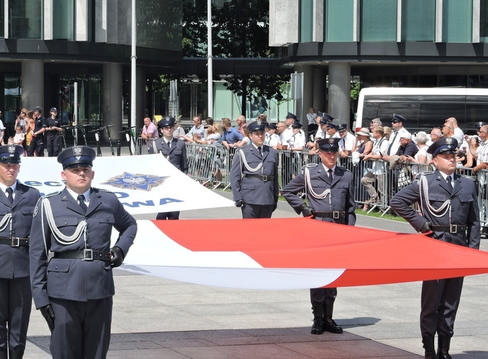 W centralnych obchodach uczestniczyli łowiccy funkcjonariusze SW.