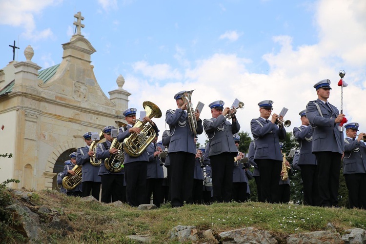 Wojeówdzkie Święto Policji na Świętym Krzyżu