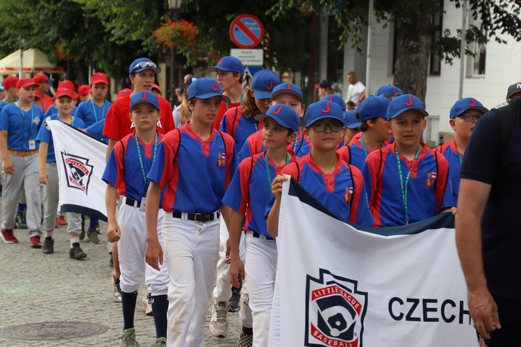 Wśród drużyn rywalizujących o tytuł mistrza są m.in. zawodnicy z Czech.