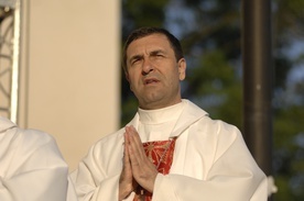 Bp Piotr Sawczuk