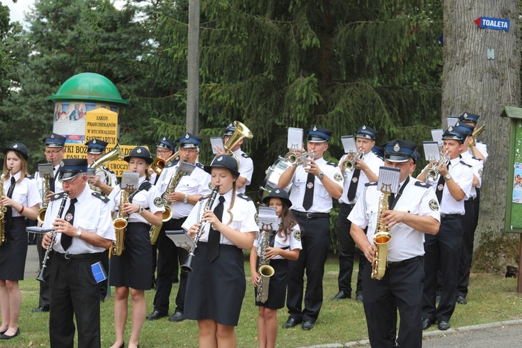 Pielgrzymka kierowców i poświęcenie samochodów w Rychwałdzie - 2019