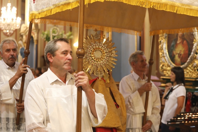 Pielgrzymka kierowców i poświęcenie samochodów w Rychwałdzie - 2019