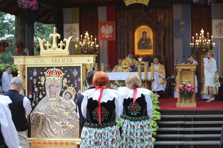 Pielgrzymka kierowców i poświęcenie samochodów w Rychwałdzie - 2019