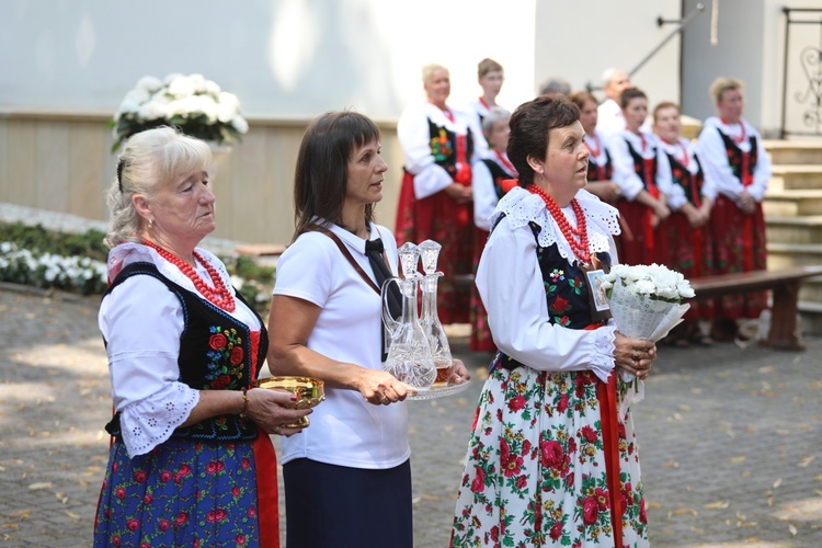 Pielgrzymka kierowców i poświęcenie samochodów w Rychwałdzie - 2019