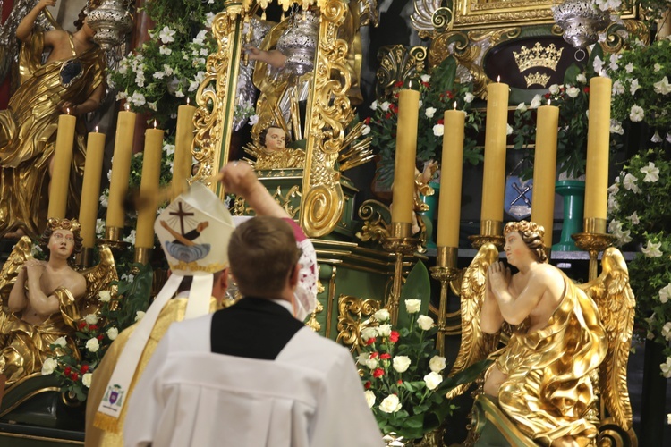 Pielgrzymka kierowców i poświęcenie samochodów w Rychwałdzie - 2019