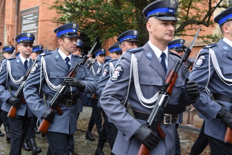 100 lat Policji