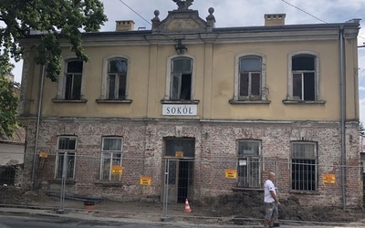 Stalowa Wola, os. Rozwadów. Remont "Sokoła".