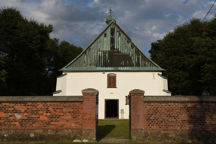 Kościółek św. Anny - widok z zewnątrz.