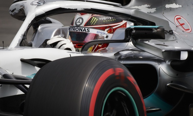 F1: Hamilton wystartuje z pole position, Kubica przedostatni