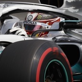 F1: Hamilton wystartuje z pole position, Kubica przedostatni