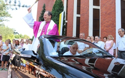 Z Bogiem na drogach -  błogosławieństwo pojazdów w Tychach