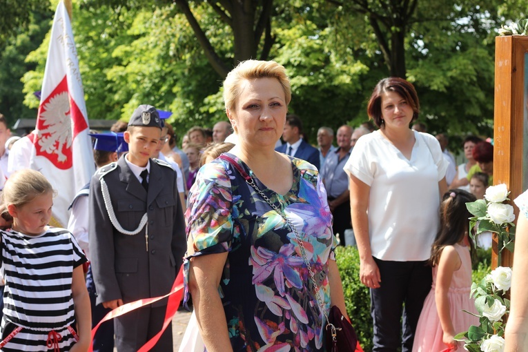Poświęcenie nowego feretronu Matki Bożej i jubileusz kapłaństwa