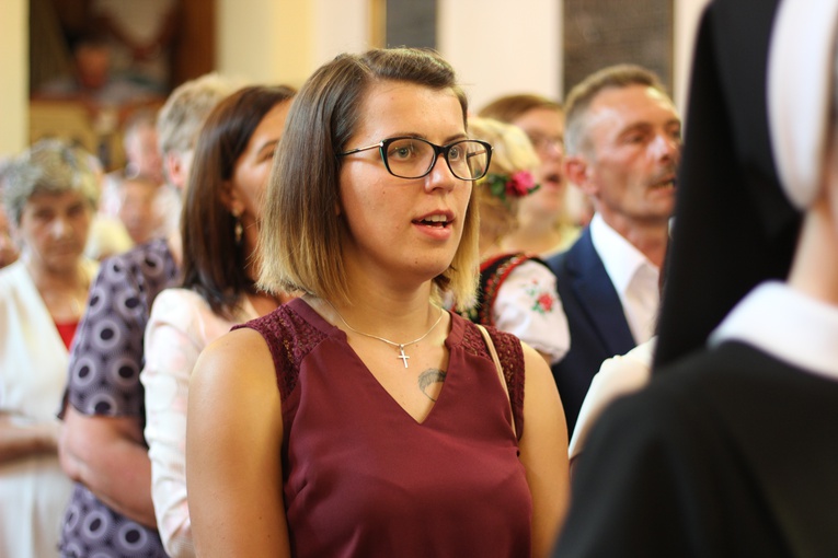 Poświęcenie nowego feretronu Matki Bożej i jubileusz kapłaństwa