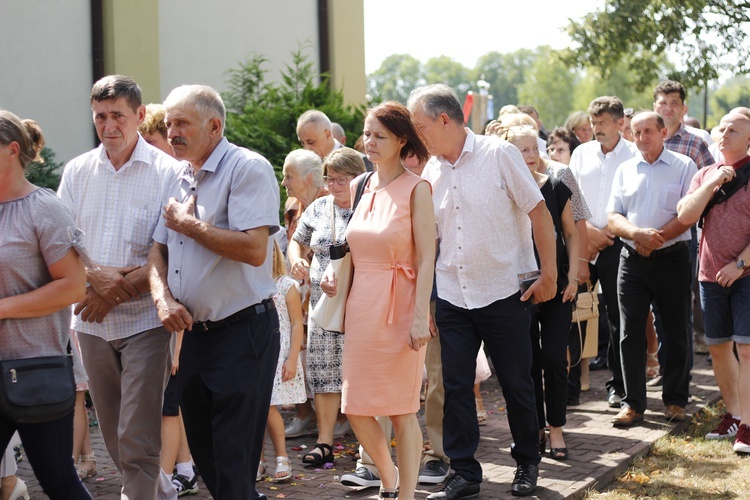 Poświęcenie nowego feretronu Matki Bożej i jubileusz kapłaństwa