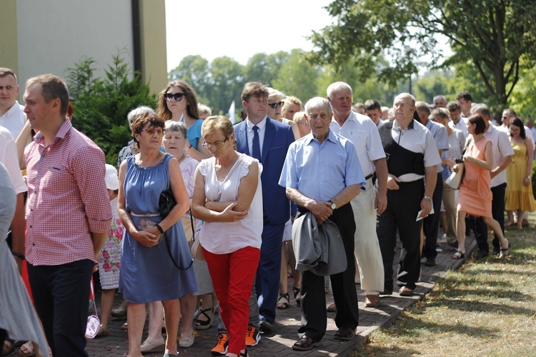 Poświęcenie nowego feretronu Matki Bożej i jubileusz kapłaństwa