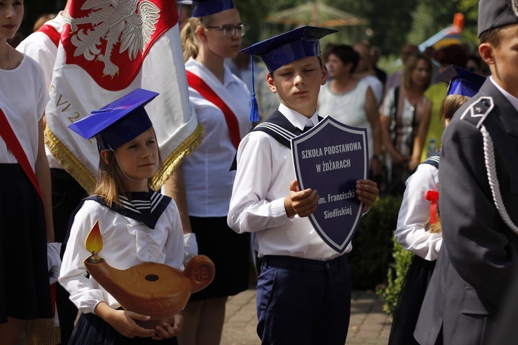 Poświęcenie nowego feretronu Matki Bożej i jubileusz kapłaństwa