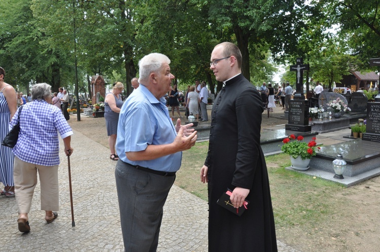 Koronacja figurki św. Anny w Oleśnie