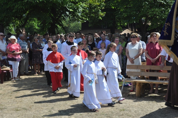 Koronacja figurki św. Anny w Oleśnie