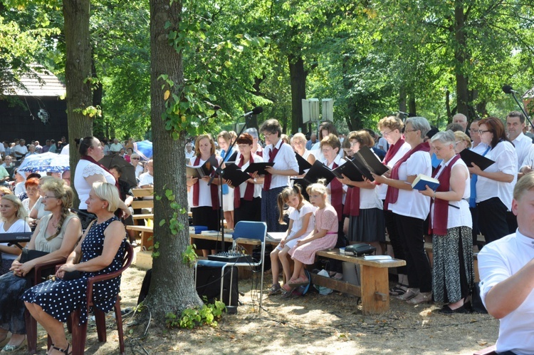 Koronacja figurki św. Anny w Oleśnie