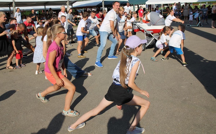 11. Biesiada fundacji "Krzyż Dziecka" w Pisarzowicach - 2019