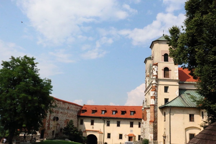 Tyniec. Prezentacja tajników konserwacji zabytków