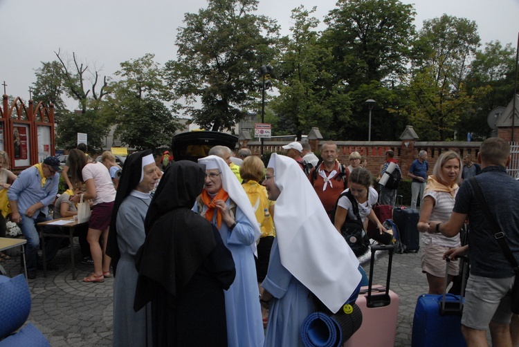 74 Piesza Rybnicka Pielgrzymka na Jasną Górę - Eucharystia na rozpoczęcie i wymarsz