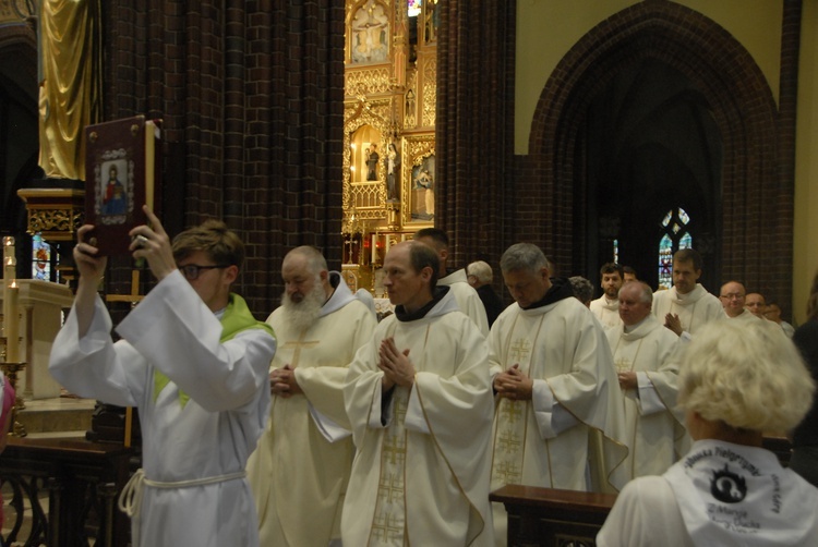 74 Piesza Rybnicka Pielgrzymka na Jasną Górę - Eucharystia na rozpoczęcie i wymarsz