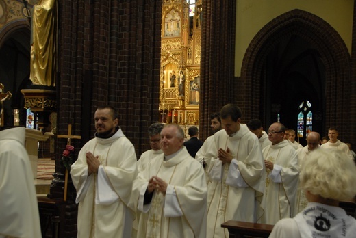 74 Piesza Rybnicka Pielgrzymka na Jasną Górę - Eucharystia na rozpoczęcie i wymarsz