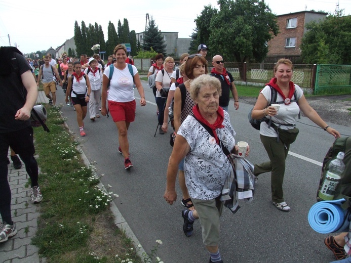 74 Piesza Rybnicka Pielgrzymka - przemarsz grup