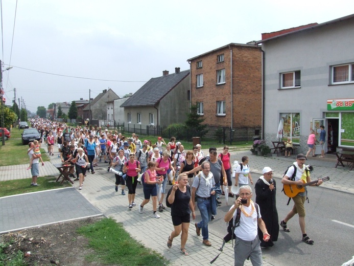 74 Piesza Rybnicka Pielgrzymka - przemarsz grup