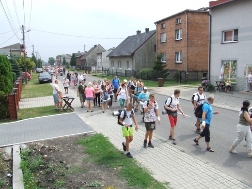74 Piesza Rybnicka Pielgrzymka - przemarsz grup