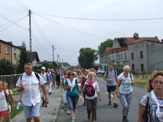 74 Piesza Rybnicka Pielgrzymka - przemarsz grup