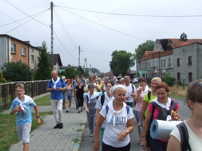 74 Piesza Rybnicka Pielgrzymka - przemarsz grup