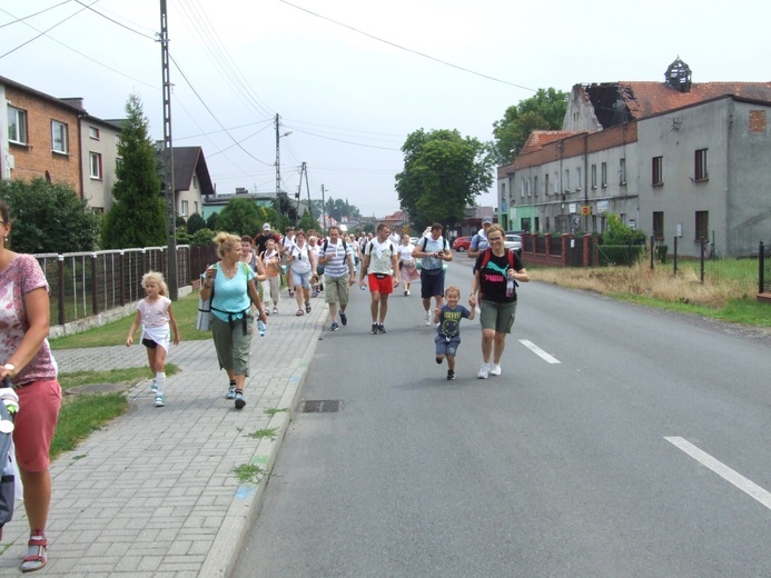 74 Piesza Rybnicka Pielgrzymka - przemarsz grup