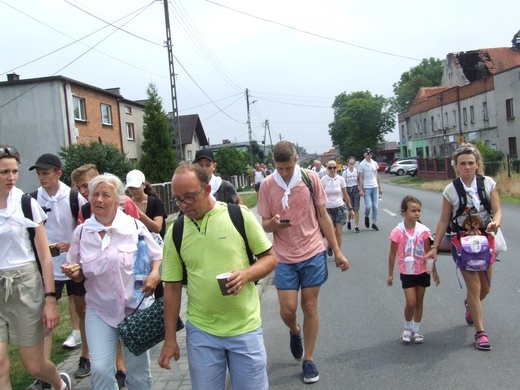 74 Piesza Rybnicka Pielgrzymka - przemarsz grup