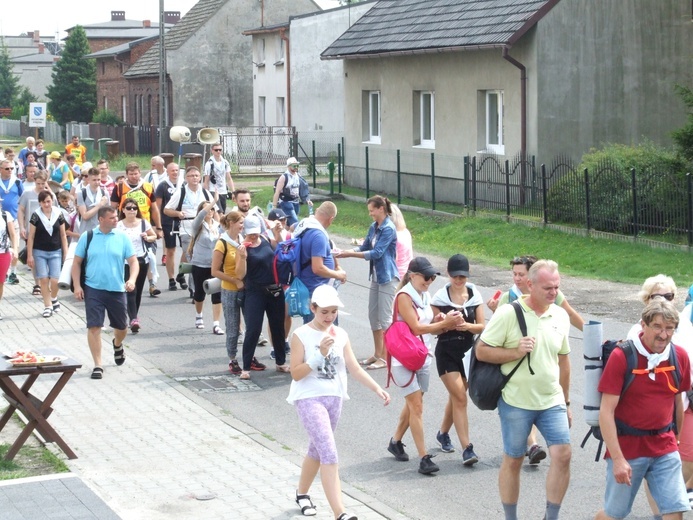 74 Piesza Rybnicka Pielgrzymka - przemarsz grup