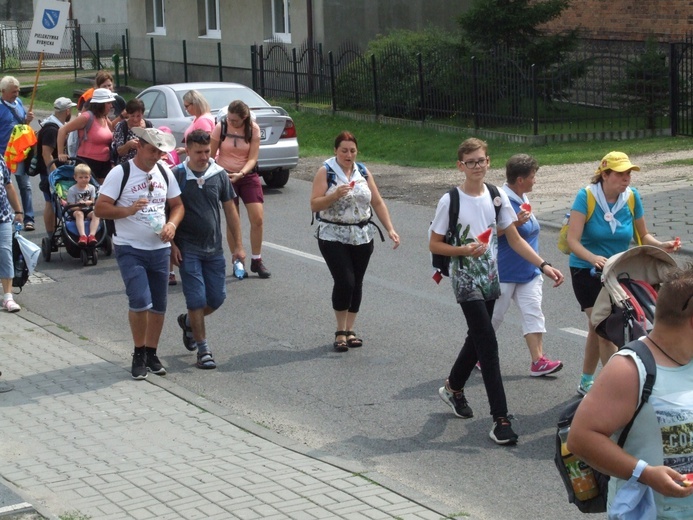 74 Piesza Rybnicka Pielgrzymka - przemarsz grup