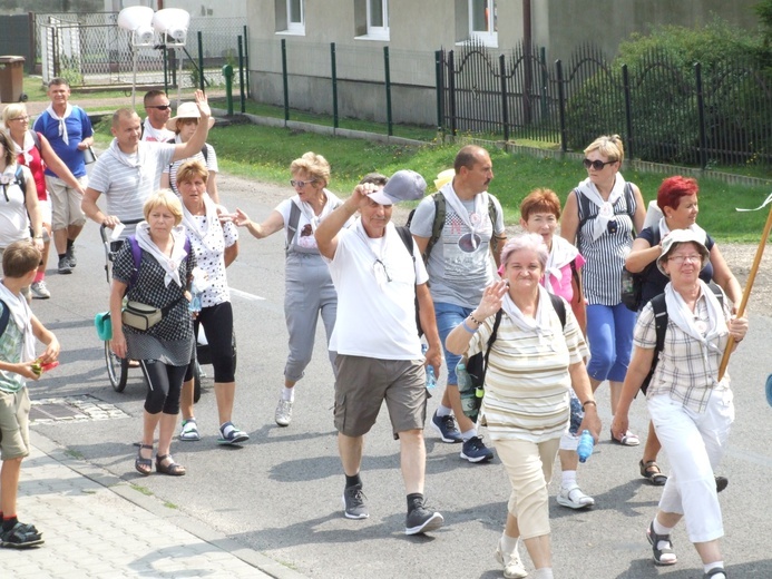 74 Piesza Rybnicka Pielgrzymka - przemarsz grup