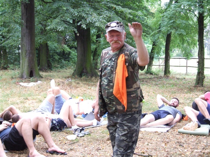 74 Rybnicka Pielgrzymka - odpoczynek w Wilczy