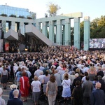 Uroczystości przed Pomnikiem Powstania Warszawskiego