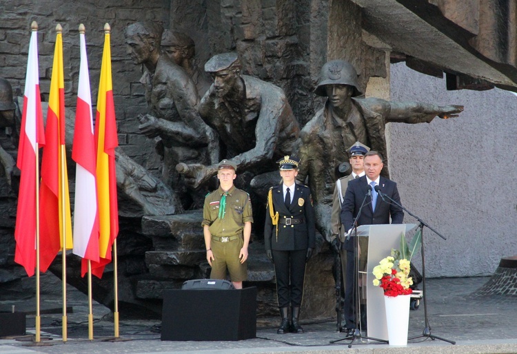 Uroczystości przed Pomnikiem Powstania Warszawskiego