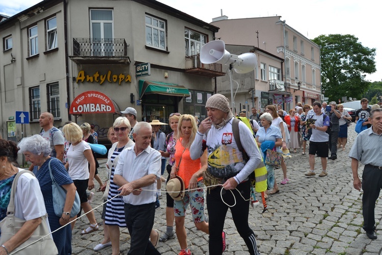 Wyjście pielgrzymów z Chełma