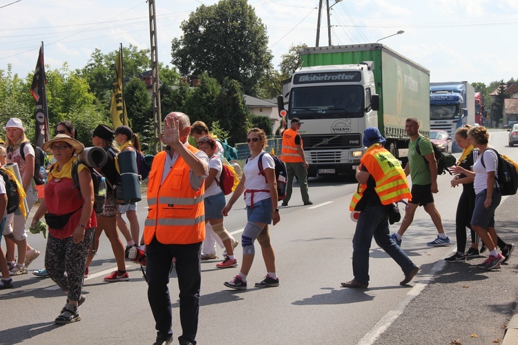 74. Piesza Rybnicka Pielgrzymka - postój w Górnikach