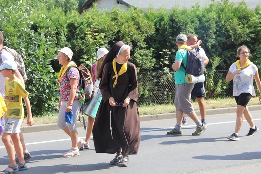 74. Piesza Rybnicka Pielgrzymka - postój w Górnikach