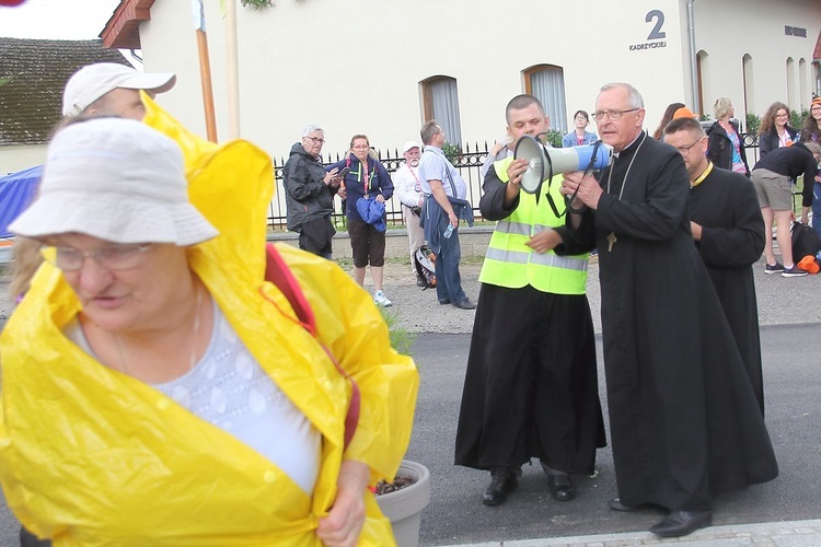 Piesza Pielgrzymka na Jasną Górę - cz. 2