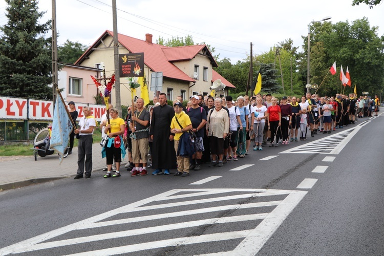 Kaszubska Pielgrzymka uczciła bohaterów powstania warszawskiego