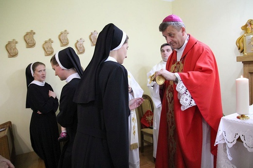 Powitanie sióstr nazaretanek w bielskim Domu Matki i Dziecka Caritas