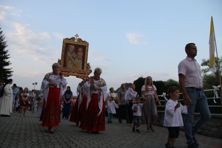 Krużlowa. Rozpoczęcie odpustu ku czci Przemienienia Pańskiego