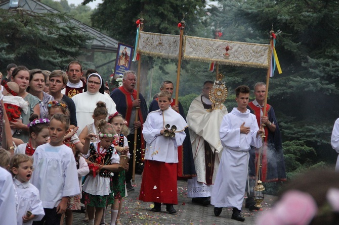 Krużlowa. Rozpoczęcie odpustu ku czci Przemienienia Pańskiego